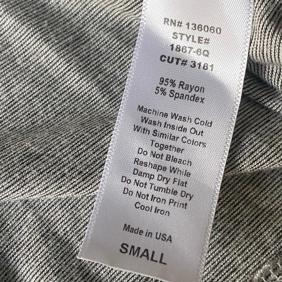 Project Social T cold shoulder tee black white stripe Small - Picture 13 of 16